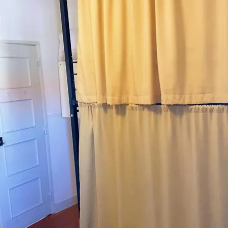 Travelers House * Setúbal